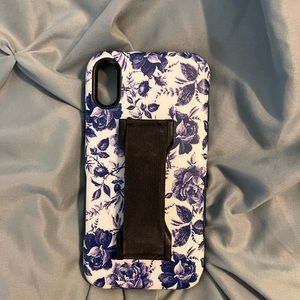 iPhone XR Casely Case with Love Handle grip